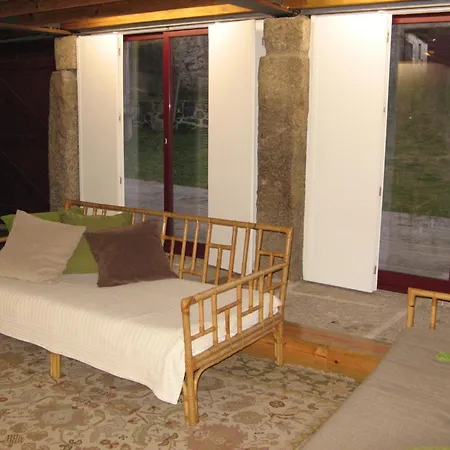 Charming House In Covelas With Shared Pool Сasa de vacaciones
