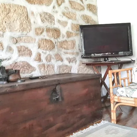Charming House In Covelas With Shared Pool Vakantiehuis *