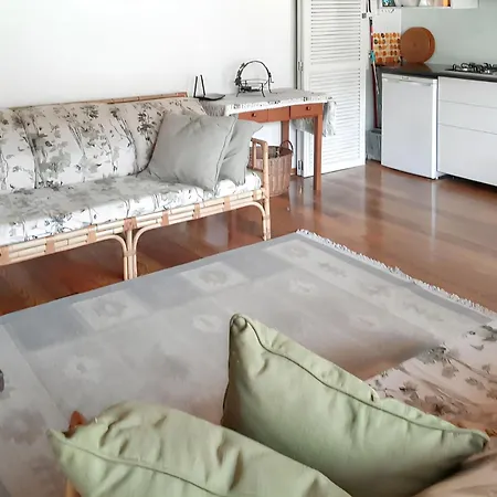 بيت للعطل Charming House In Covelas With Shared Pool