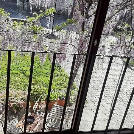 Charming House In Covelas With Shared Pool بيت للعطل