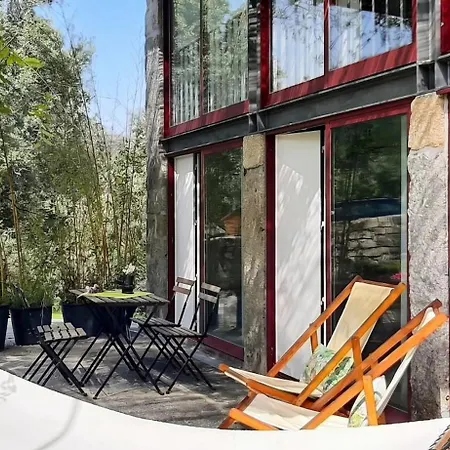 Charming House In Covelas With Shared Pool Vakantiehuis *