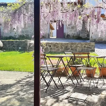 Vakantiehuis Charming House In Covelas With Shared Pool *