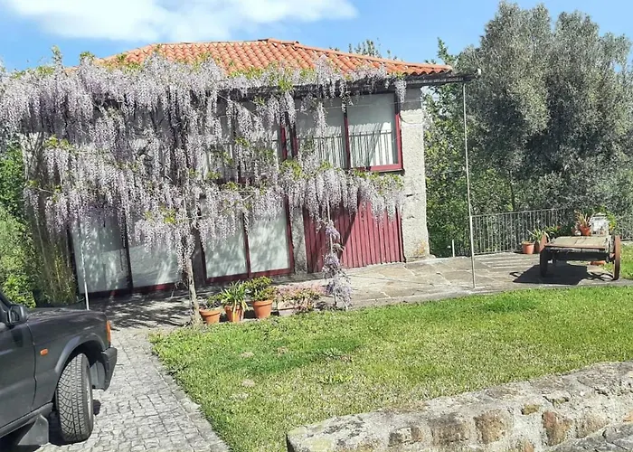 Prázdninový dům Charming House In Covelas With Shared Pool Póvoa de Lanhoso