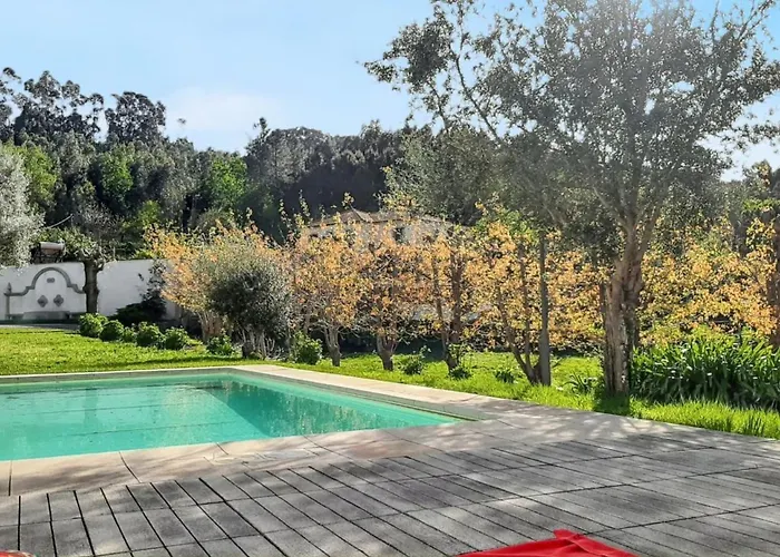 Semesterbostad Charming House In Covelas With Shared Pool *